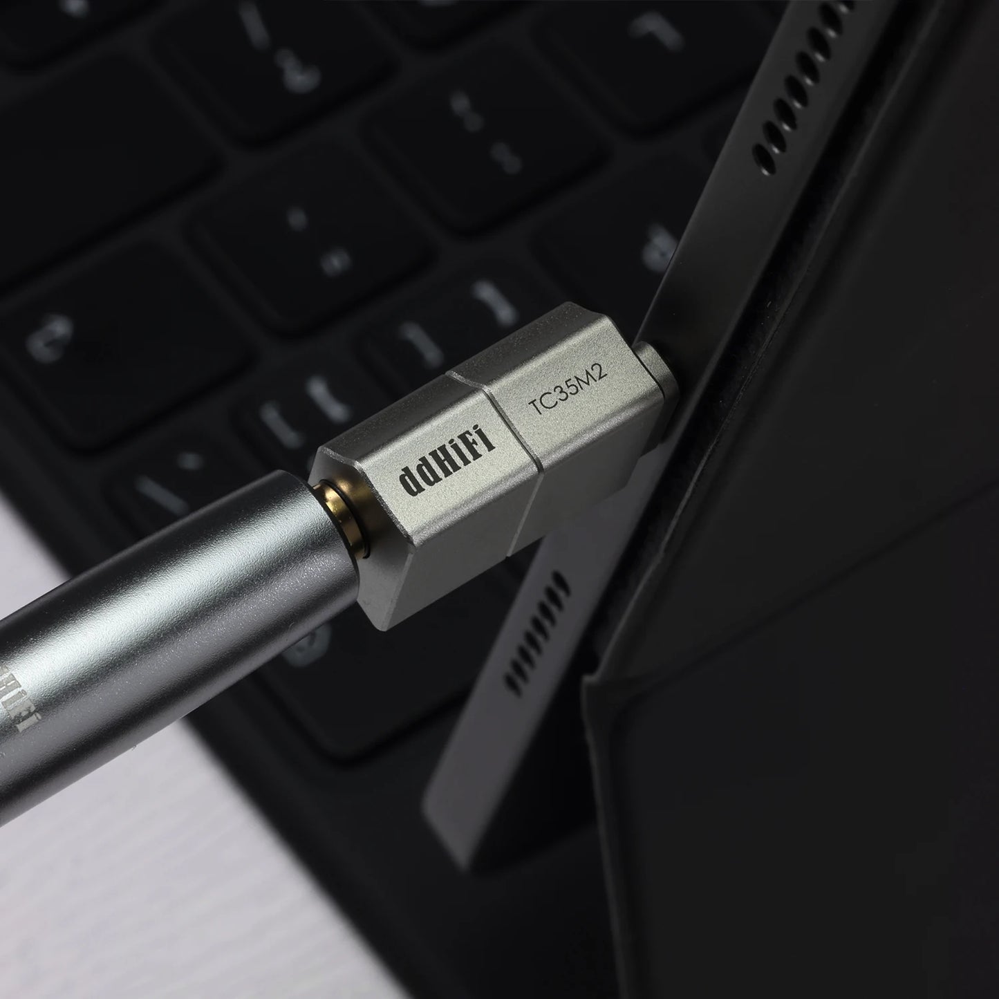 Pre-order DDHiFi TC35M2 USB-C to 3.5mm Audio Decoder Adapter Supports Insertion Detection and In-Line Controls ES9603Q